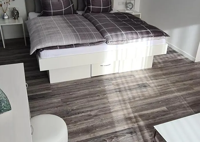 Ulmen Krone Lejlighed *